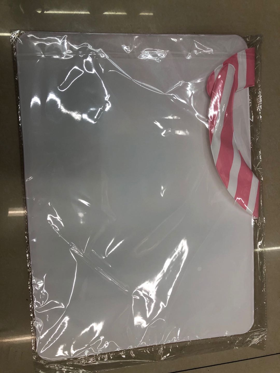 Baby bib with placemats, waterproof and oil-resistant bib, portable rice bag Specification image