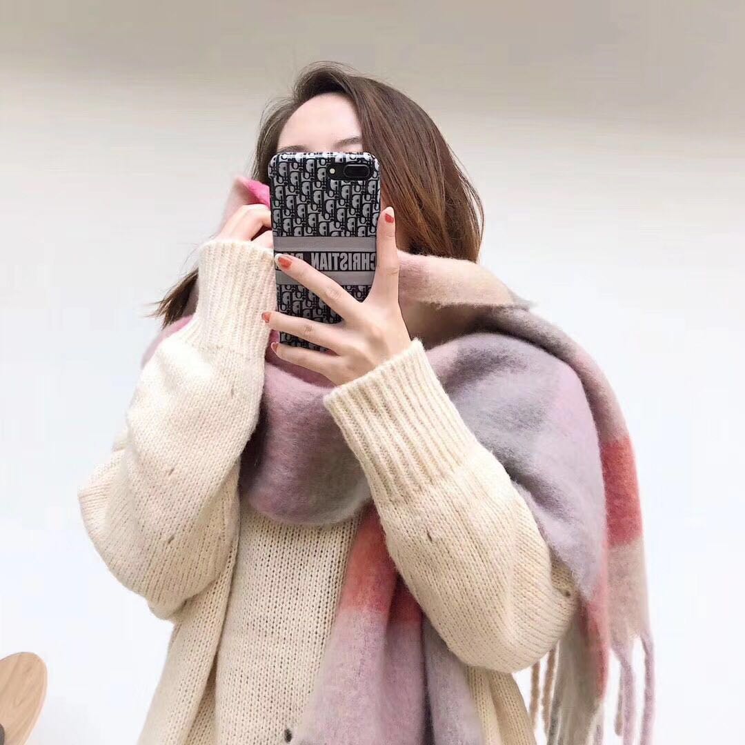Winter Women's Warm Tassel Contrast Color Checkered Gradient Knitted Scarf details Picture