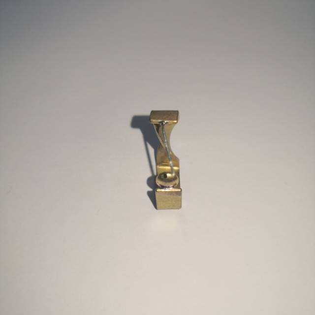 925 sterling silver earrings, high-end jewelry, zinc alloy cross design, unique earrings accessory, fashionable new earrings Specification image