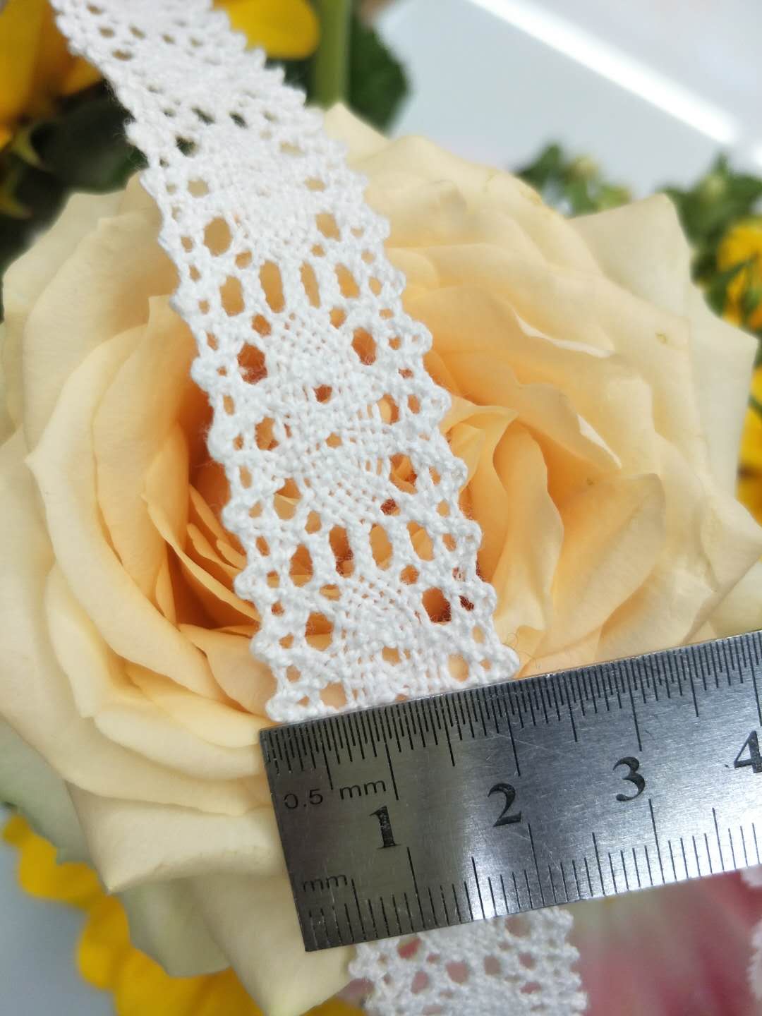 We have a wide range of uses for home lace designs and fashionable cotton thread lace in stock details Picture