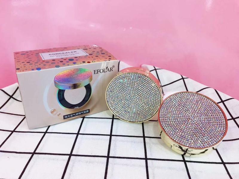 EFOLAR Sparkling and Luxurious Cushion Cream comes with a cost-effective set of replacement cores