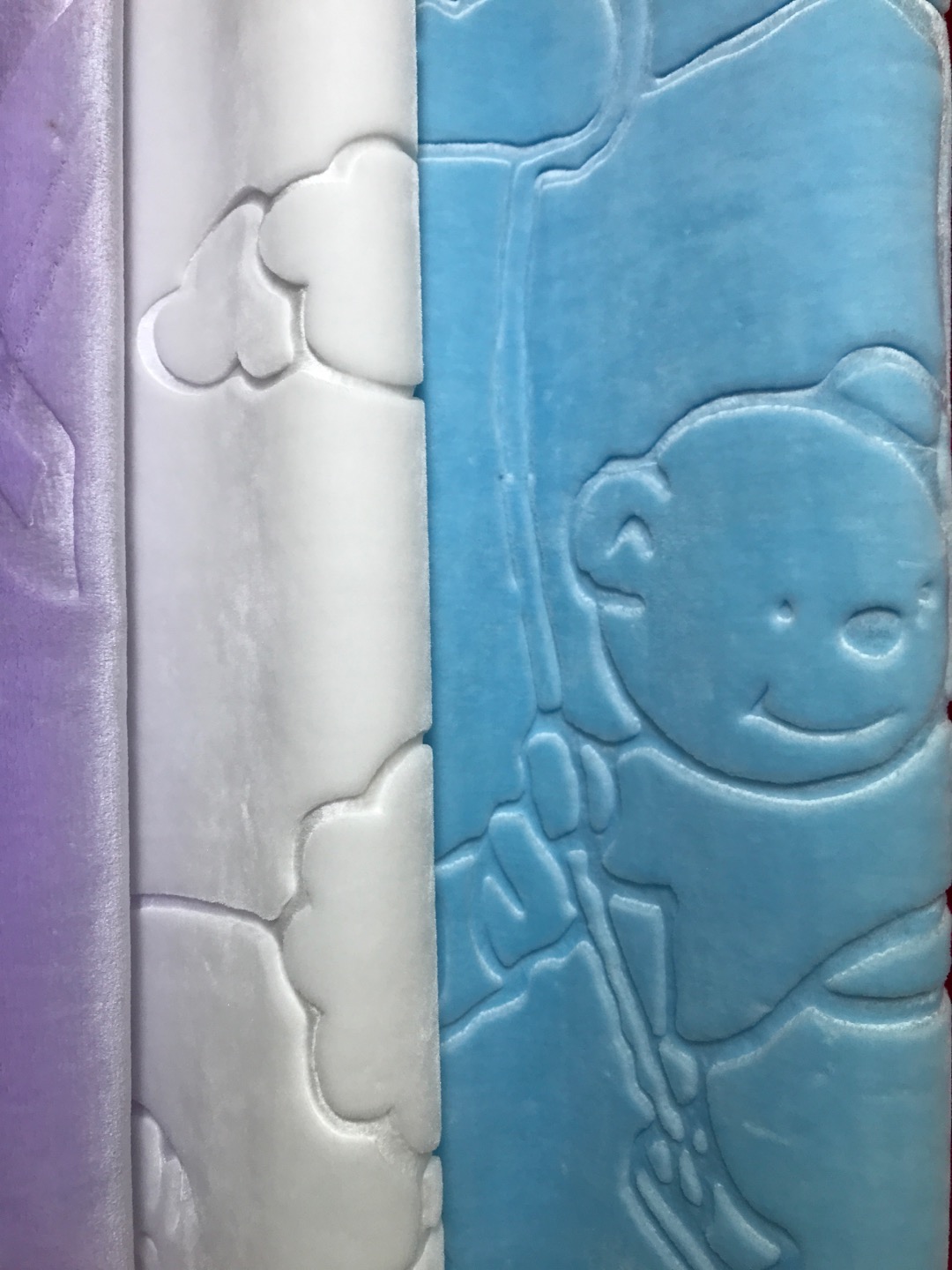 纯色花卉卡通图案压花儿童毛毯200*180产品图