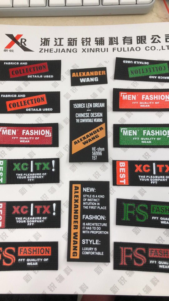 魔术贴臂章双面毛面刺面刺绣塑胶贴章方形