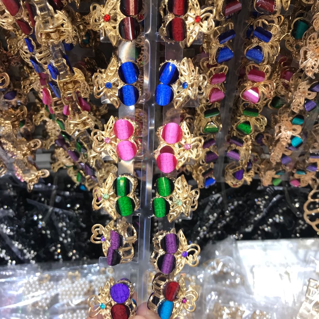 Small claw with alloy rhinestones Mini hair grab rhinestones Cherry Korean hair accessories with bangs and crystal bobby pins