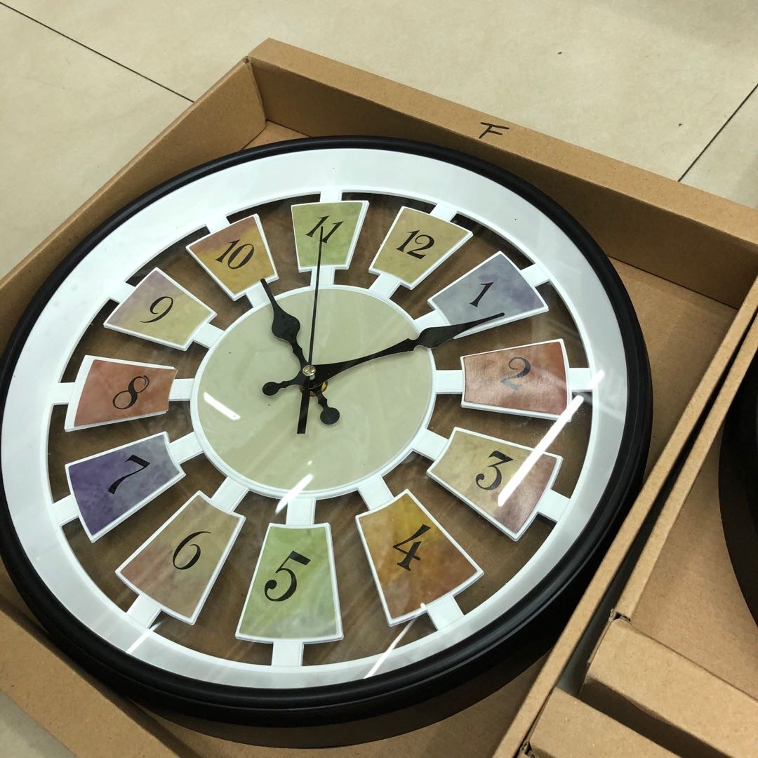 الساعة المنقوشة، الساعة المنقوشة، الساعة المنقوشة Specification image