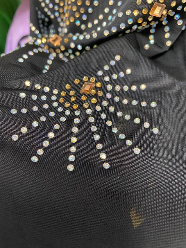 The back of the female Muslim headgear is made of hot diamond ice silk fabric 55# Specification image