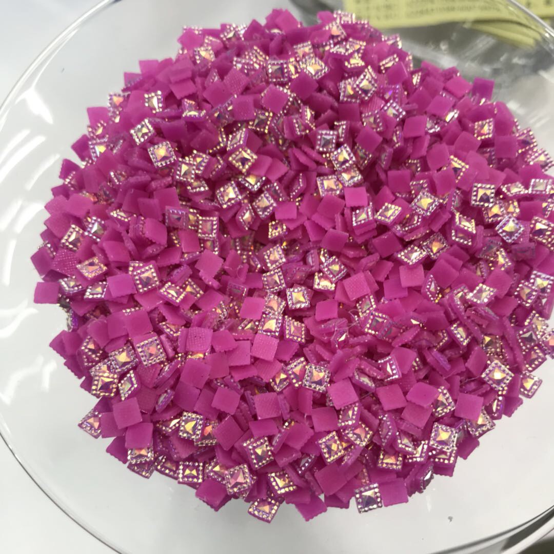 粉紫色烫片正方形钻石式样装饰物diy设计详情图2