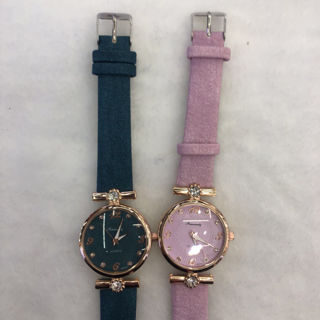 淑女手表女学生ins风百搭文艺复古网红气质时尚皮带表产品图