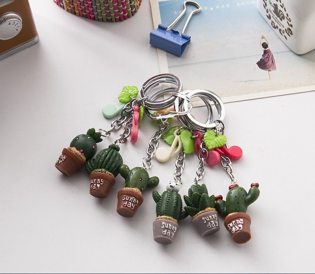 New cactus key pendant, creative student keychain pendant wholesale, bag pendant, small gift customization
