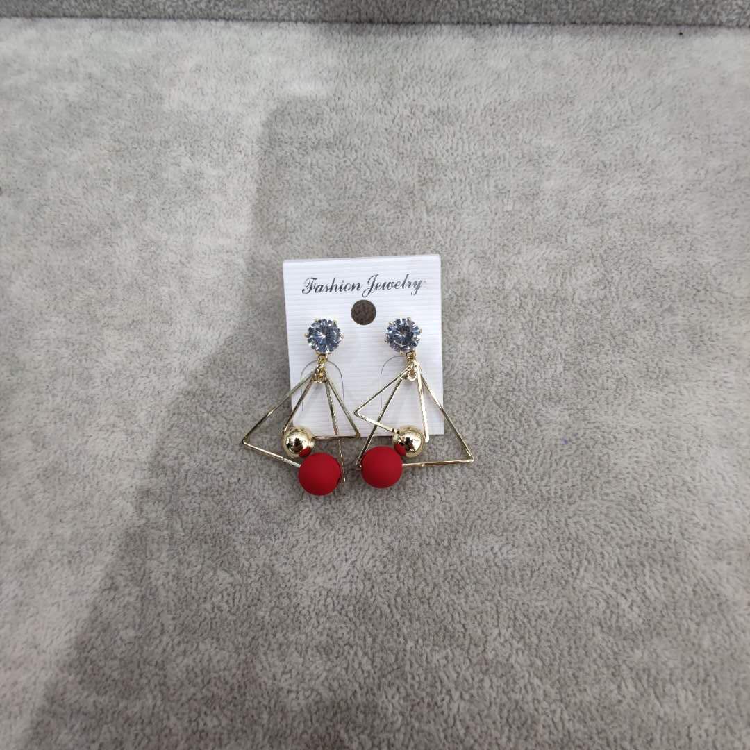 The new geometric series of foreign trade jewelry earrings for women's fashion are versatile and elegant