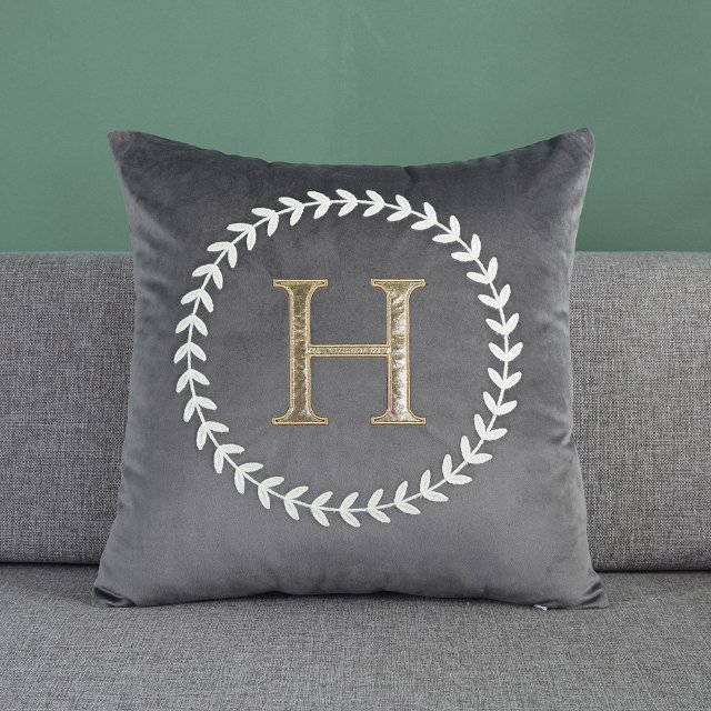 北欧风H字母刺绣纯色方形抱枕 糖果彩色短绒毛靠垫办公室座椅靠背产品图