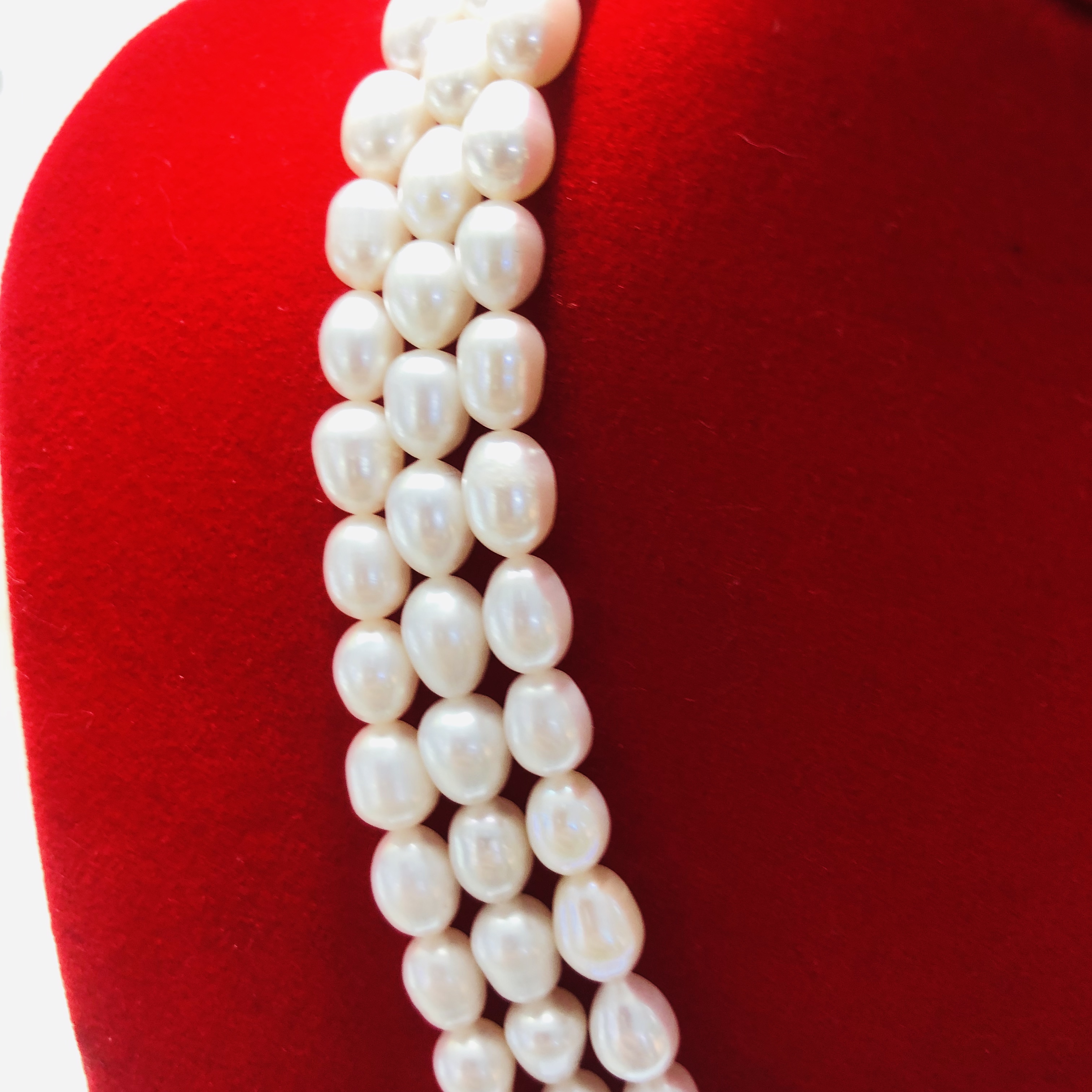 A nearly perfect round freshwater pearl necklace for mom, a genuine Mother's Day women's collarbone chain Specification image