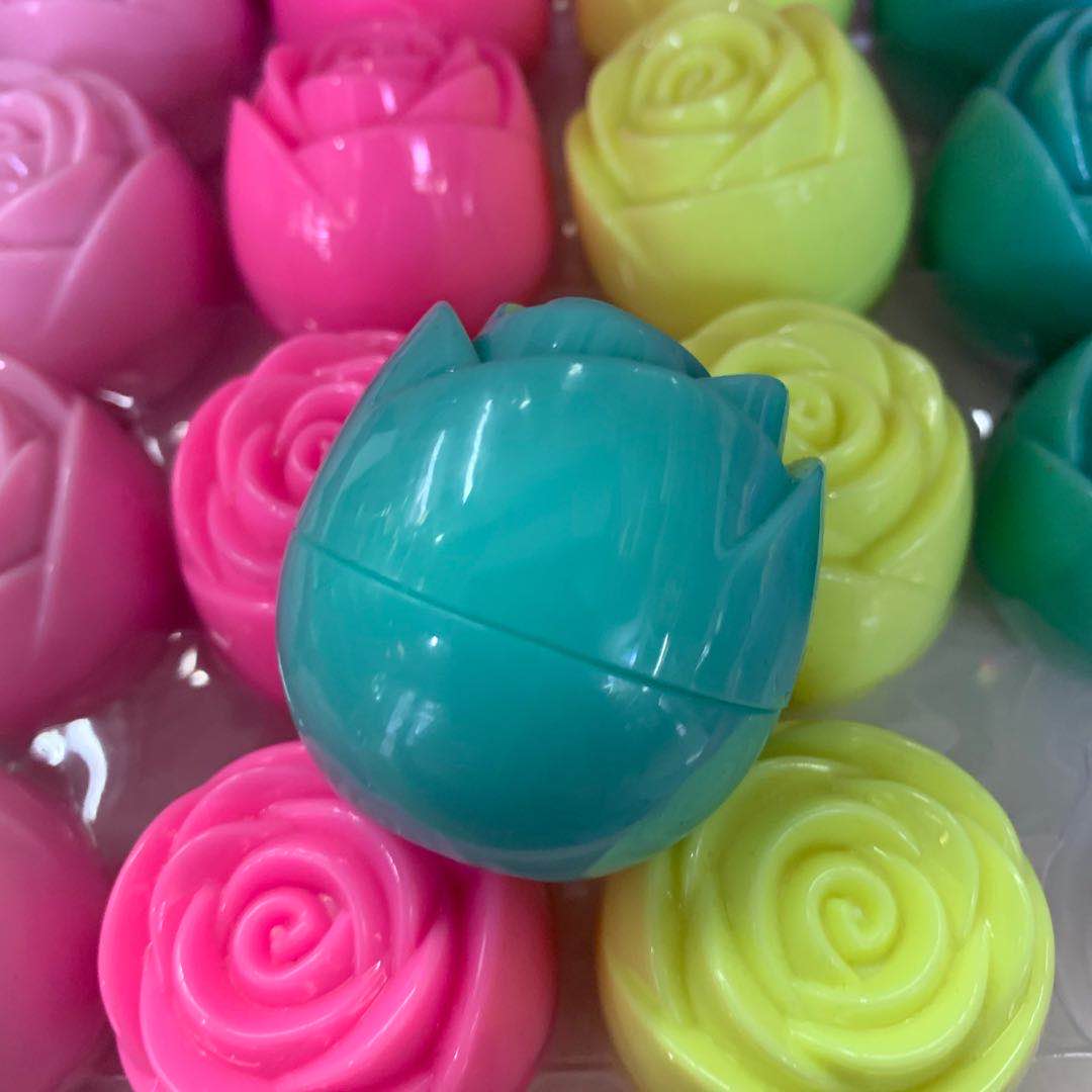 Factory direct sales of candy-colored rose lip balm and moisturizing lip balm, moisturizing and cute Specification image