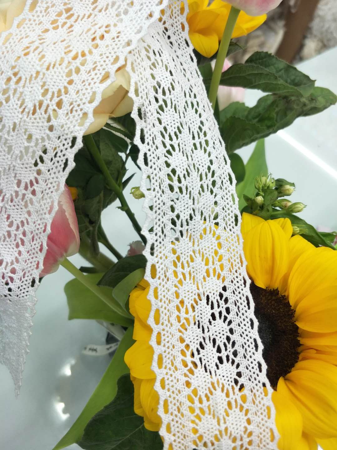 Cotton edge yiwu lace factory direct sales in stock 仳 send cotton edge cotton thread lace