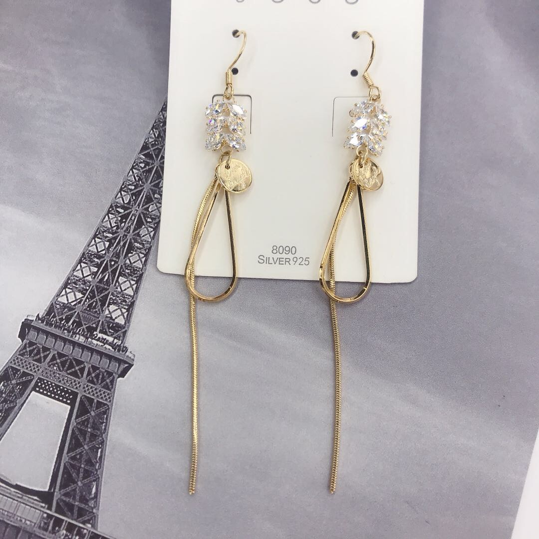 New trendy long tassel earrings, versatile and stylish, a popular online celebrity style Specification image