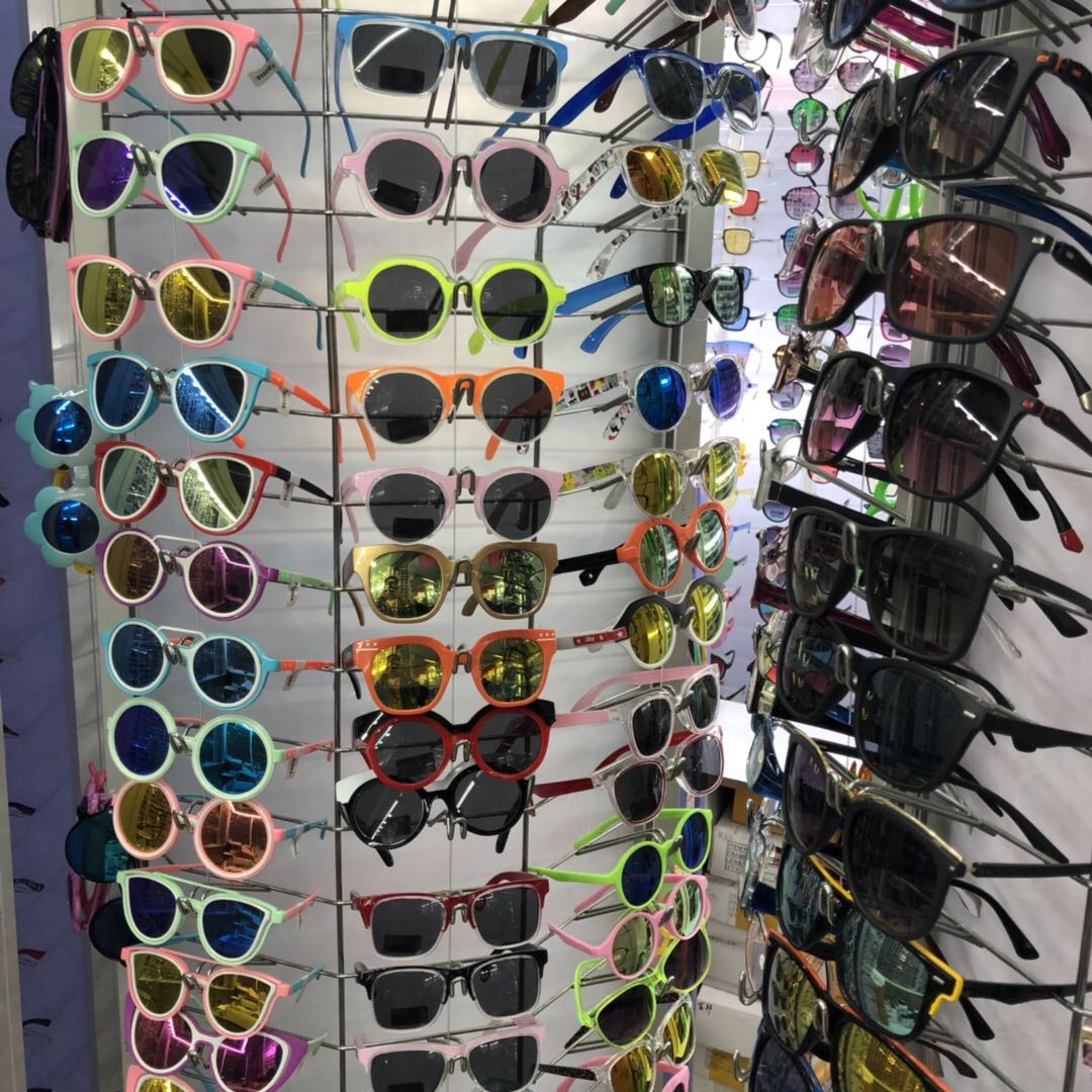 Yiwu Xinwei Optical Store describe pic - 3