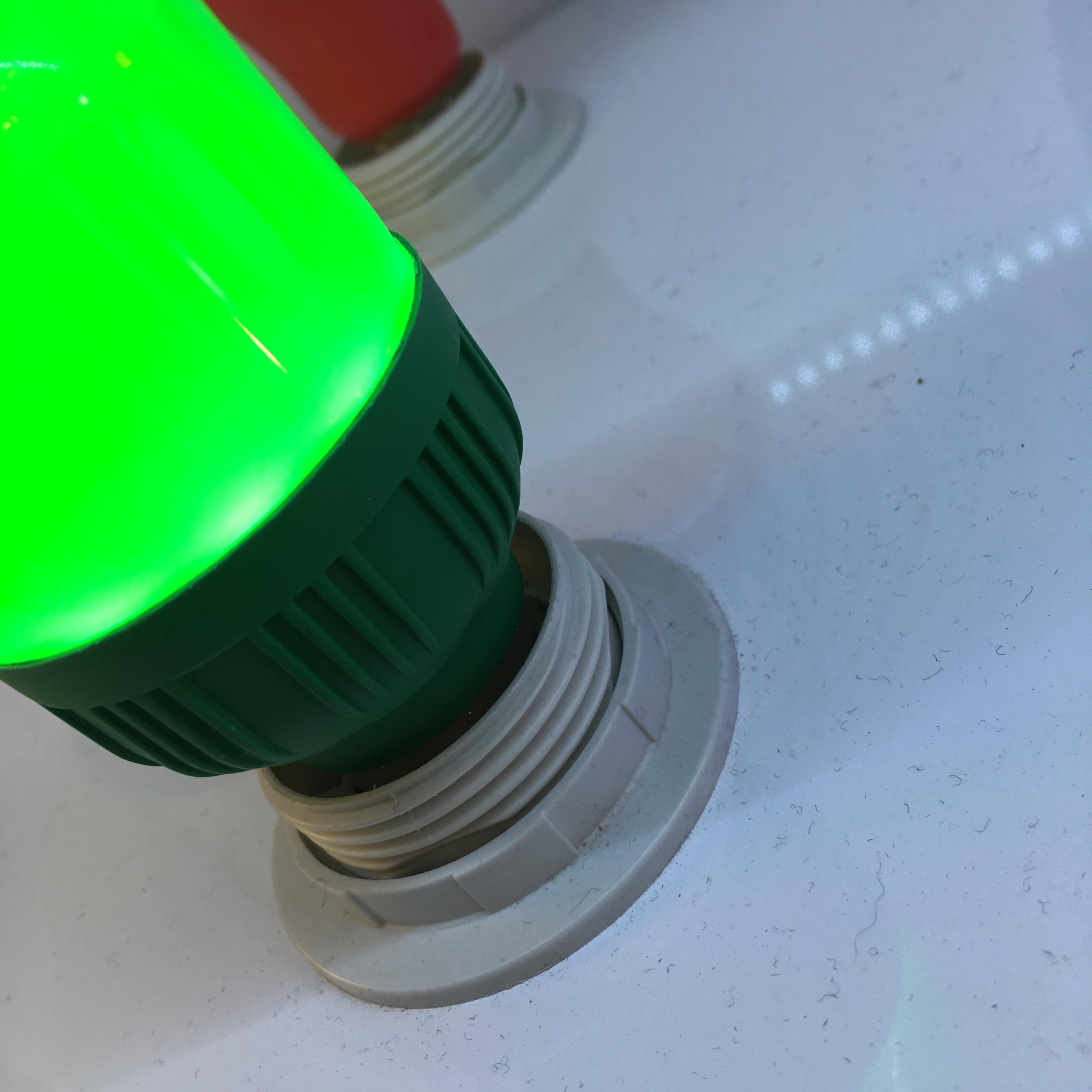Fluorescent Green Plastic Covered Aluminum Excess Led Energy-Saving Light Bulb (Screw Bayonet) details Picture