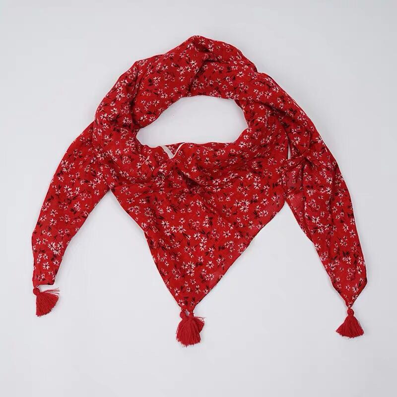 Spring And Autumn Leaves Delicate Printed Silk Scarves All Travel Red Thin Square Scarf details Picture
