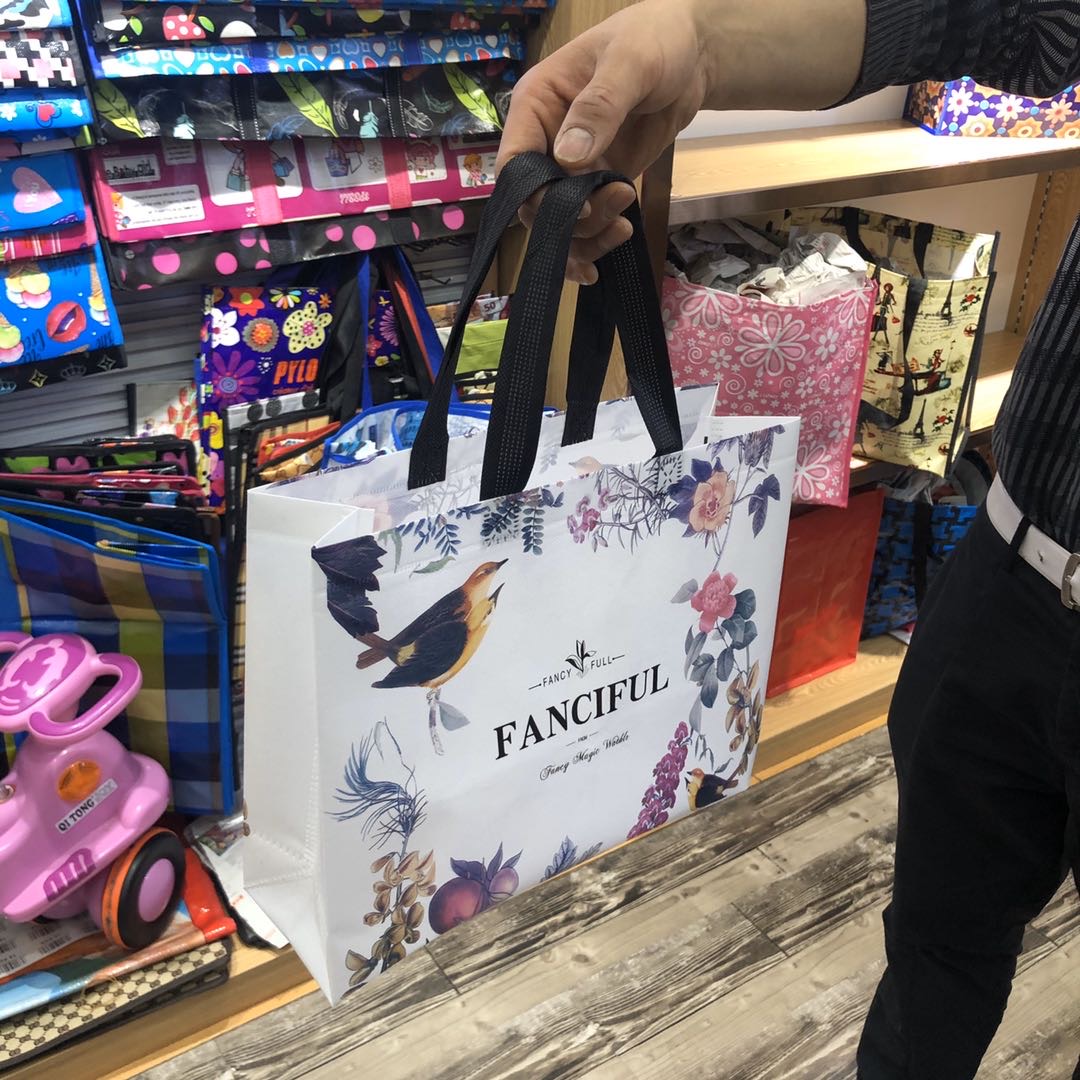 打包袋装被子的袋子收纳袋衣服整袋彩色购物袋产品图