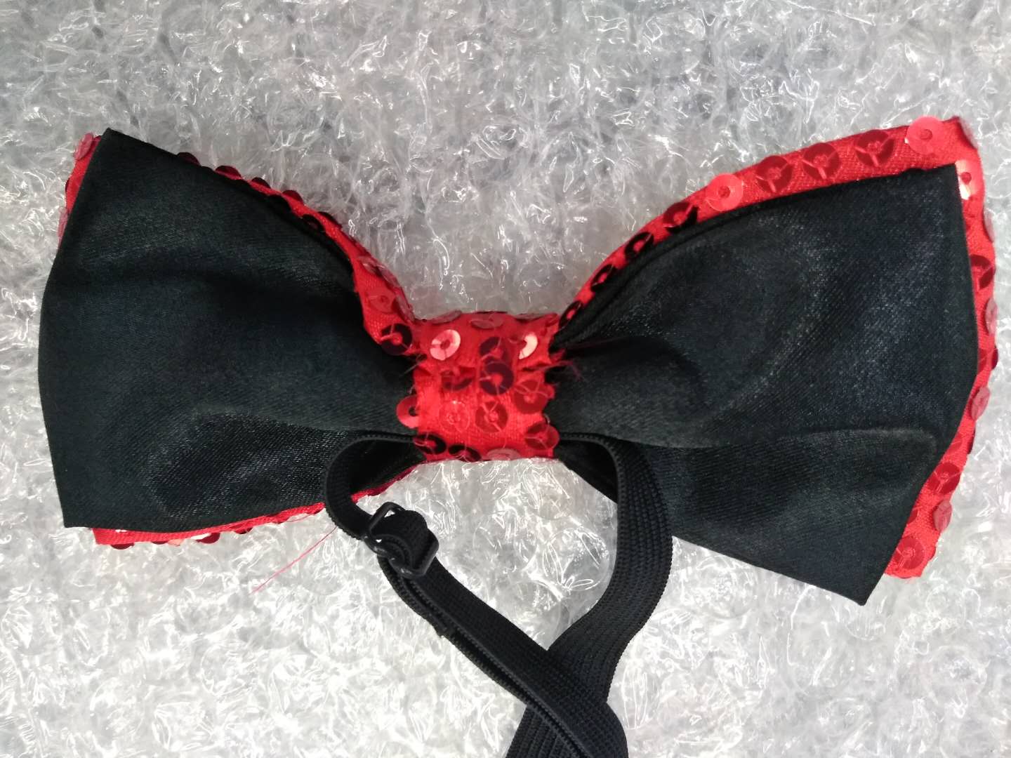 Bow ties are widely used. Men's bow ties wholesale and direct sales. Bow ties in stock details Picture