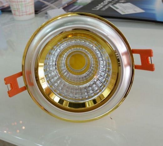 Golden-edge led downlight, hole light, aluminum material, living room embedded, painted white ceiling light Specification image