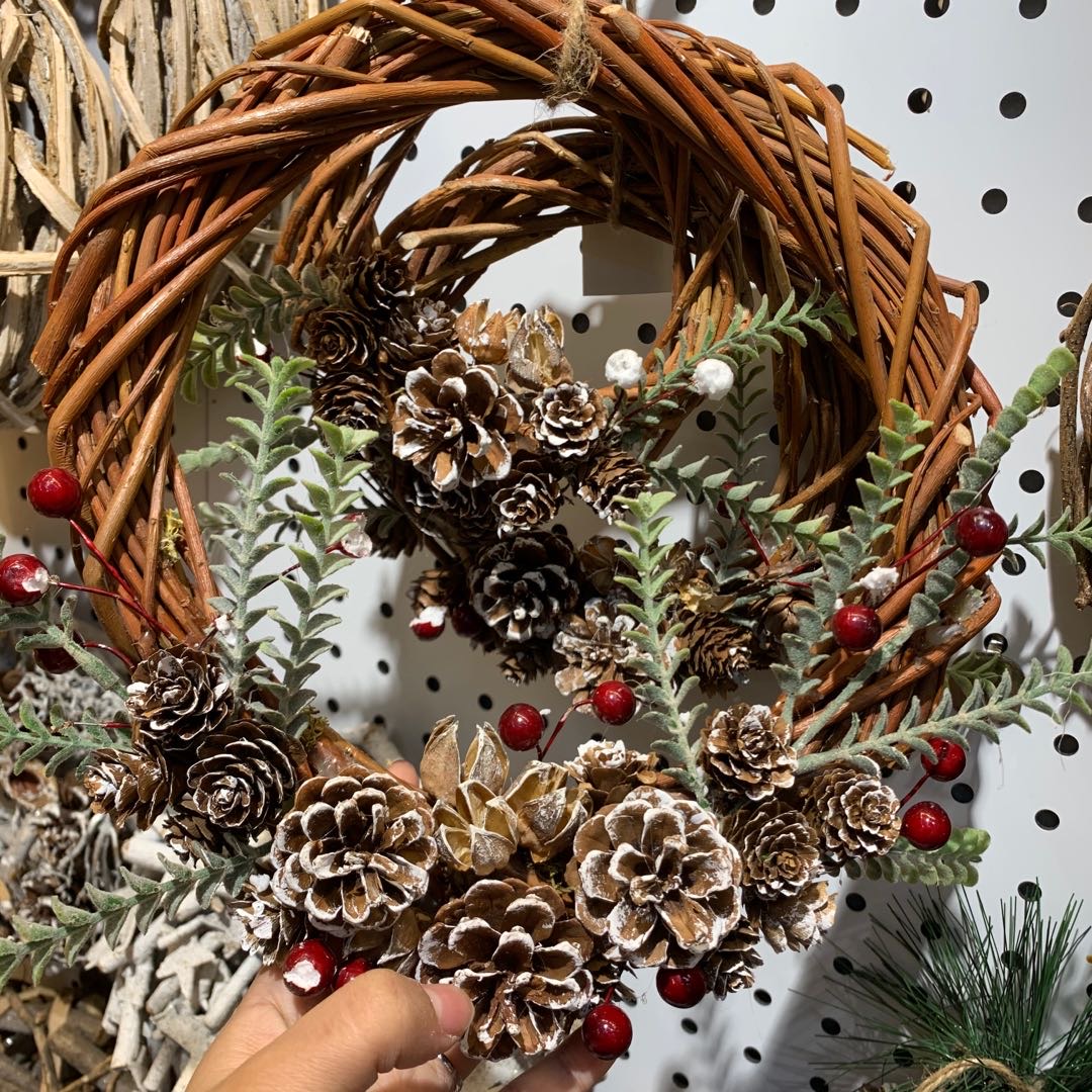 diy hand-woven flower garlands, scenic area souvenirs, tourist souvenirs