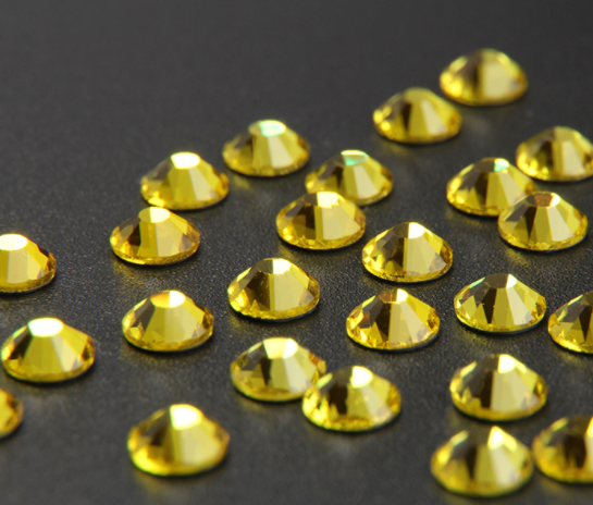 Factory Direct Hot Diamond Gold Champagne Nail Diamond Shaped Flat Bottom Rhinestones Super Flash Is Not Easy To Fall Bottom details Picture