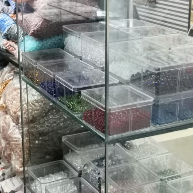 Colorful bead decoration describe pic - 1