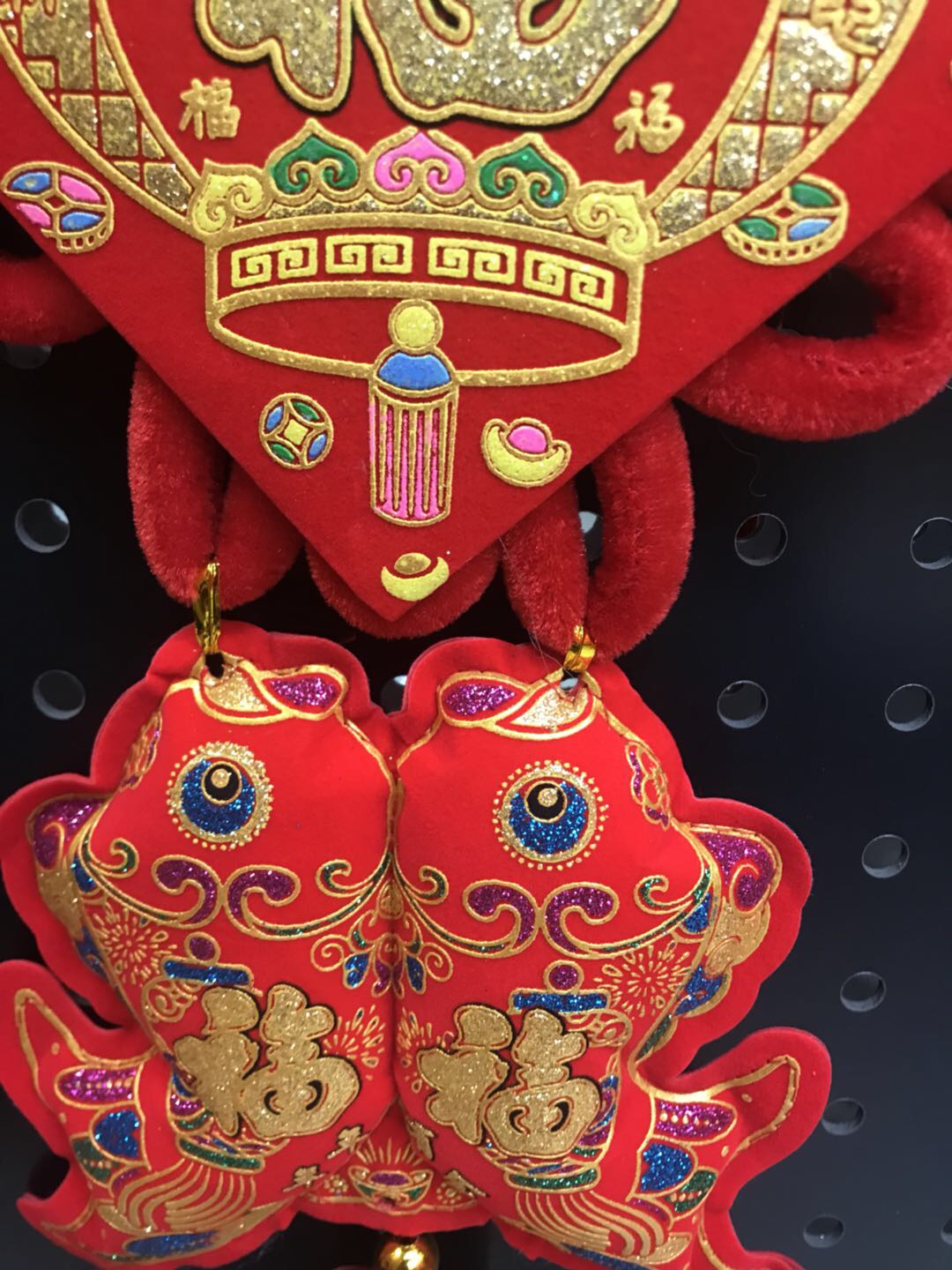 Printed velvet family photo, Chinese knot home decoration, wedding and festival supplies Specification image