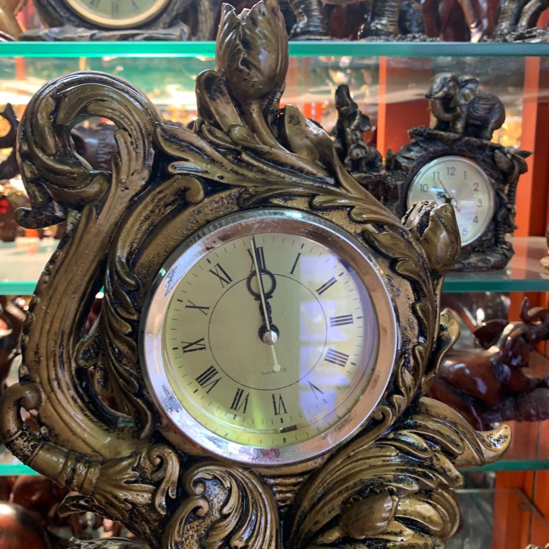 家居摆件钟表欧式钟表高端大气摆饰对时精准产品图