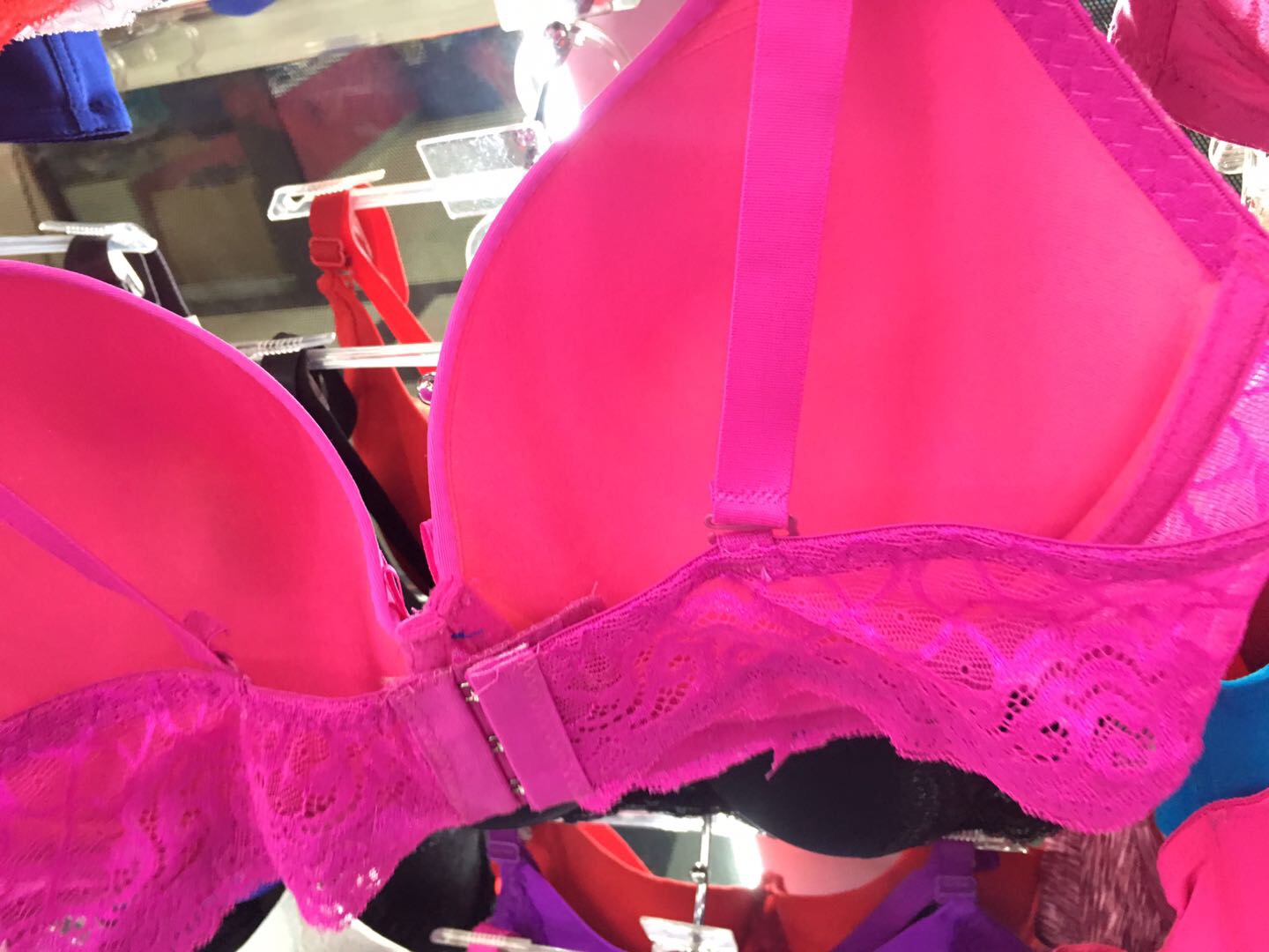 正版文胸无钢圈调整型舒适背心文胸细节图