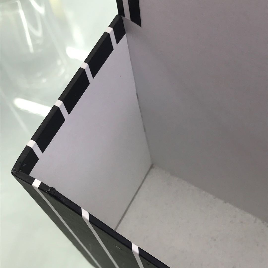 黑色冷淡北欧ins风格纸板礼品盒包装盒产品图