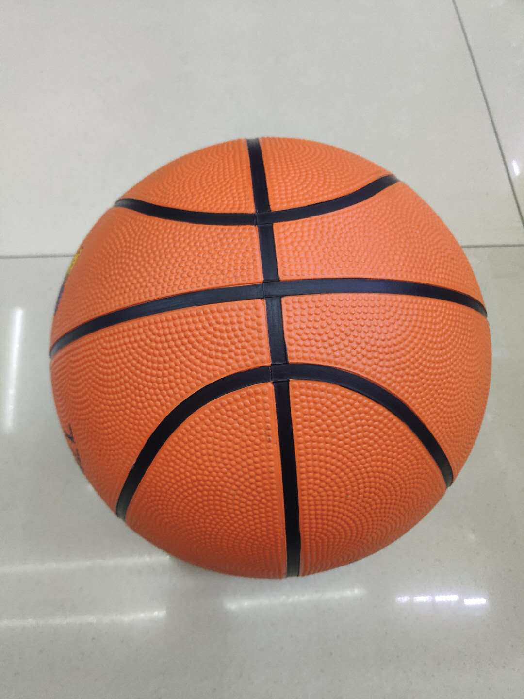 7号橡胶篮球2色系列室外耐磨小学生训练幼儿园专用篮球详情图3