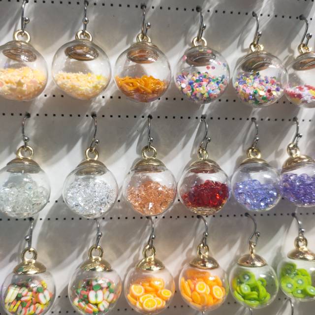 Colored glass bead accessories Specification image