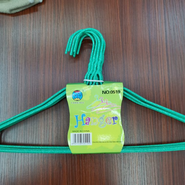 厂家直销环保时尚铁丝衣架0519型号衣架