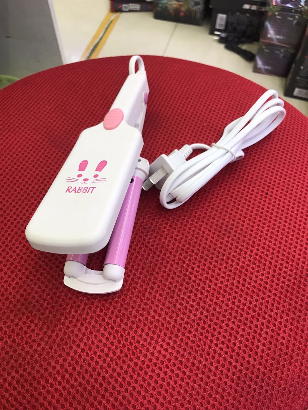 卡通兔直发器