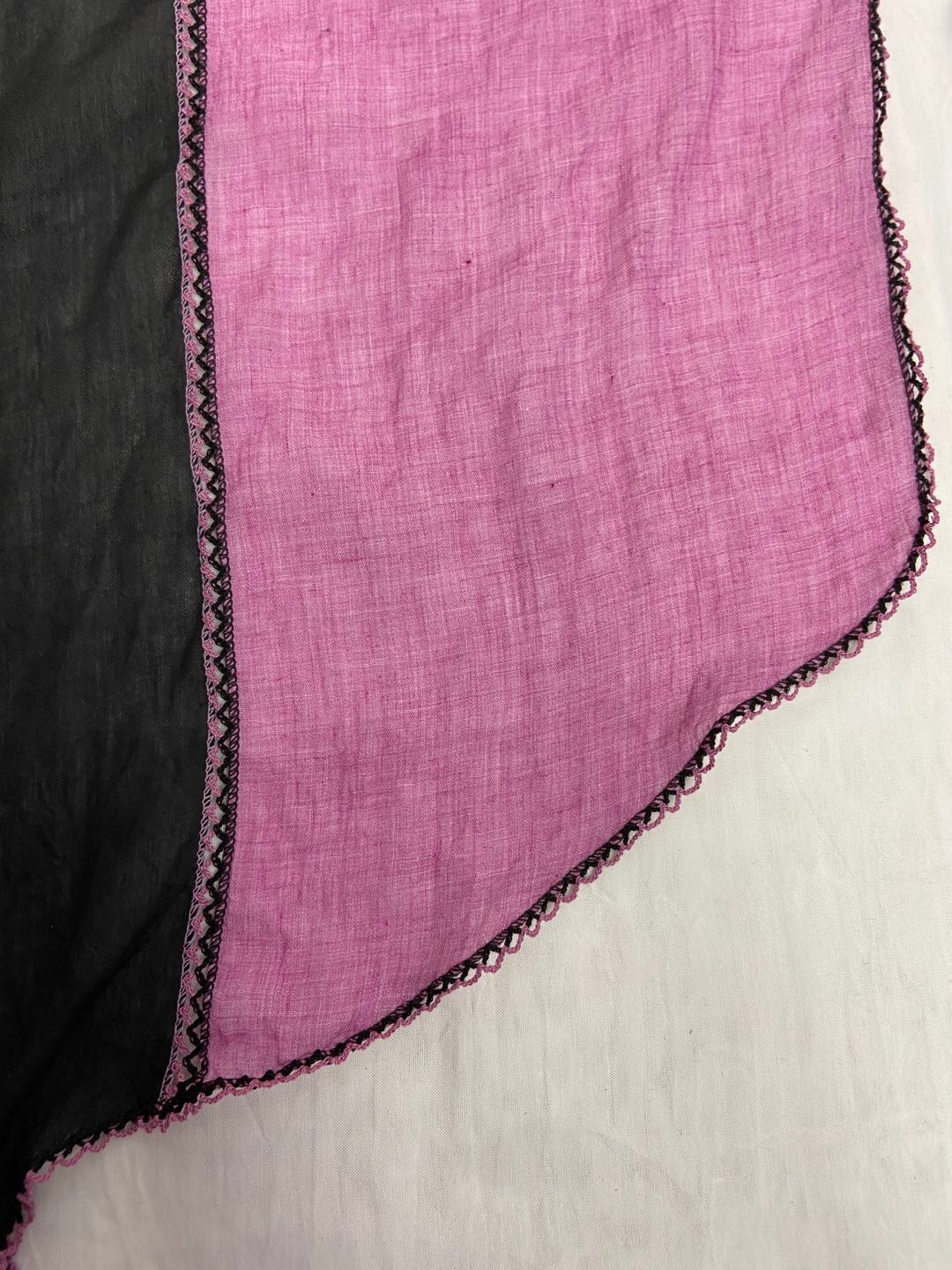Women's Korea Dongdaemun Silk Cotton Curved Tooth Matching Color Diamond Scarf details Picture