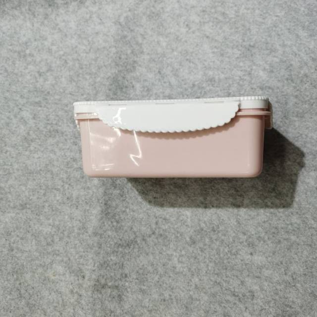 2021 new divided plastic student bento box cartoon convenient box fruit box Specification drawing