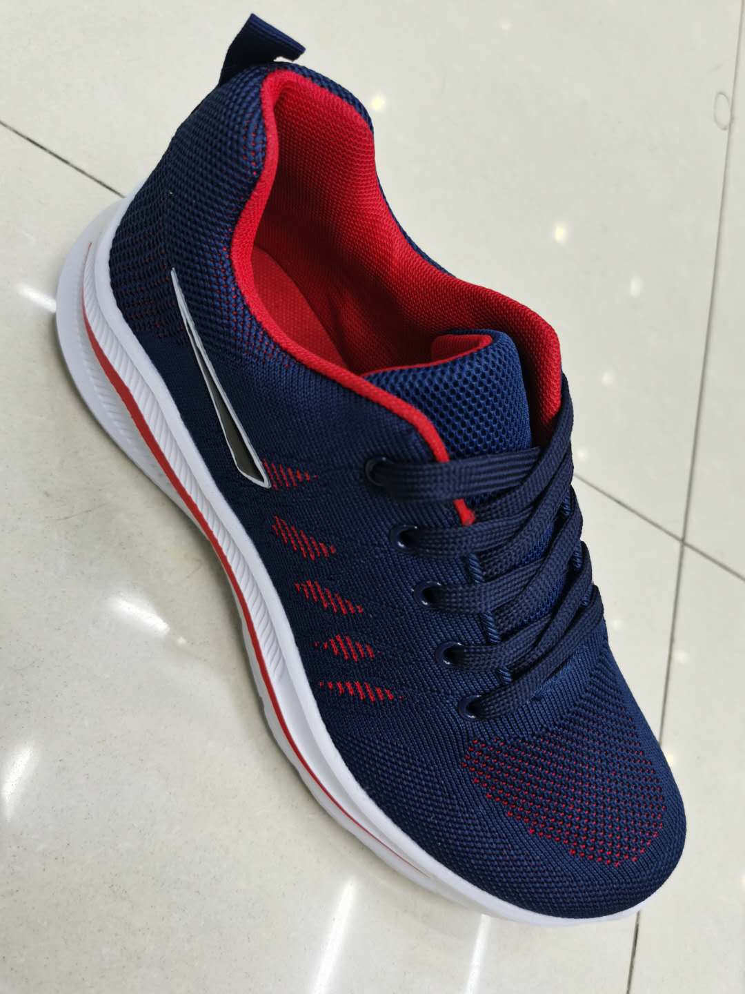 Hot style four seasons men's sports shoes running shoes Korean edition student leisure travel shoes fashion men's shoes manufacturers direct sale thumbnail