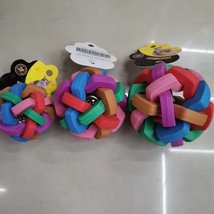 狗狗玩具七彩铃铛球tpr材质发声编织磨牙球宠物互动玩具