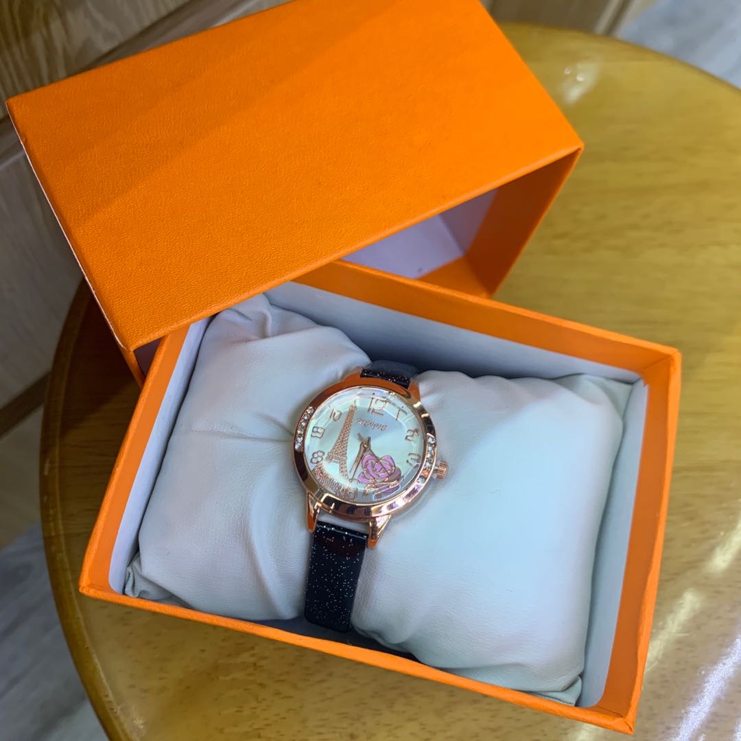 埃菲尔铁塔时尚女士手表简约钻石外圈玫瑰花表盘产品图