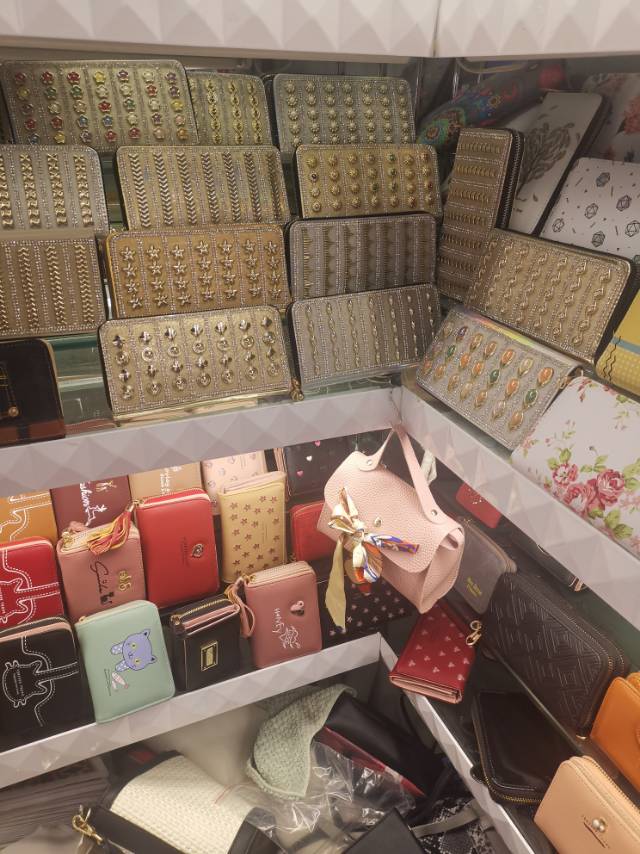 Yiwu Chengyi Leather Goods Factory describe pic - 1