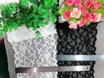Lace-trimmed leggings with a popular fabric, good hand feel and elastic rods are sold directly by the manufacturer Specification image