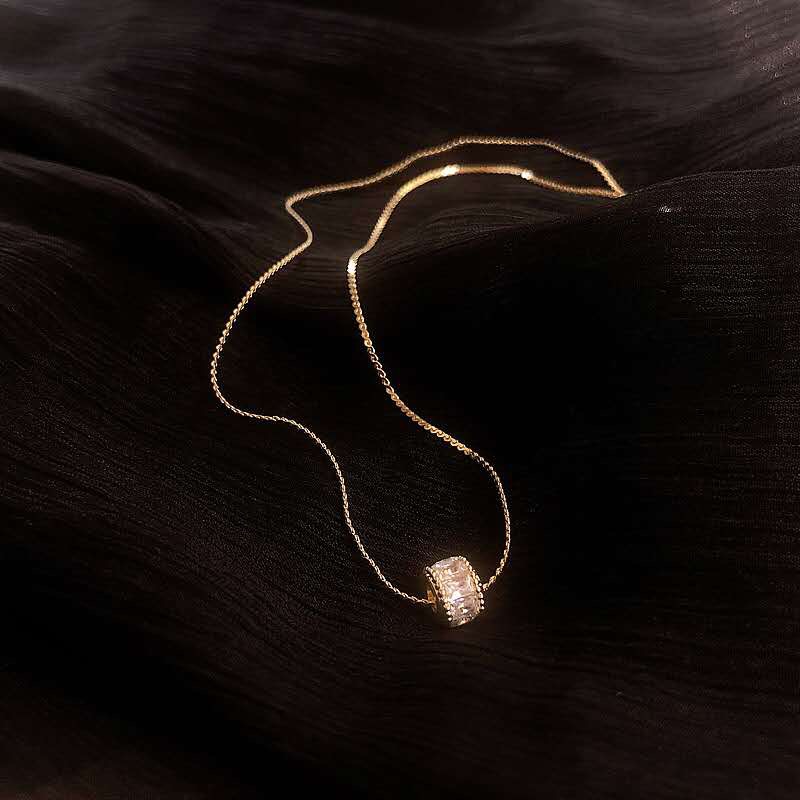 A high-end collarbone chain with a unique Korean version of real gold electroplating and micro-inlay craftsmanship details Picture