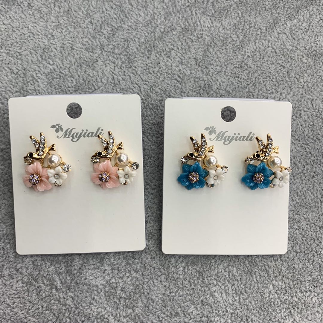 大气简约燕子花朵耳钉女气质新款潮个性设计百搭耳饰耳环