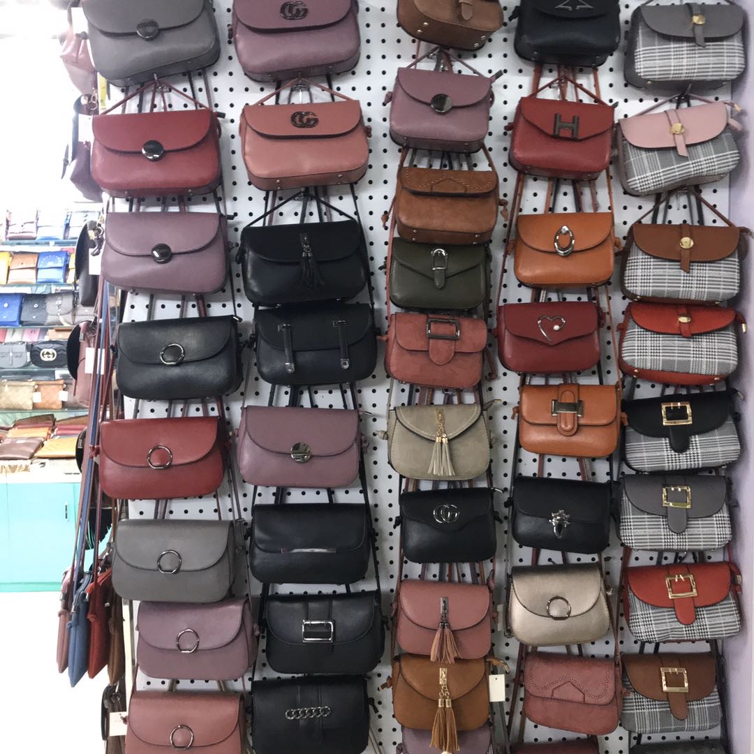 Chunyang Luggage Store describe pic - 3