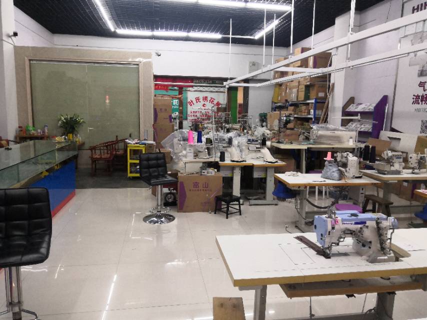 Yiwu Hexing Sewing Equipment Shop describe pic - 2