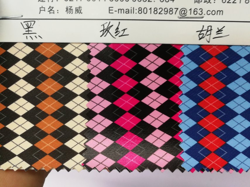 厂家直销热销新款菱形格子皮革大量现货高中低档箱包沙发鞋材面料产品图