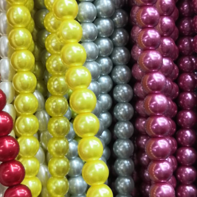 Colorful pearl strings available in multiple colors. Factory direct sales. Customized imitation pearl plastic beads based on samples Specification image
