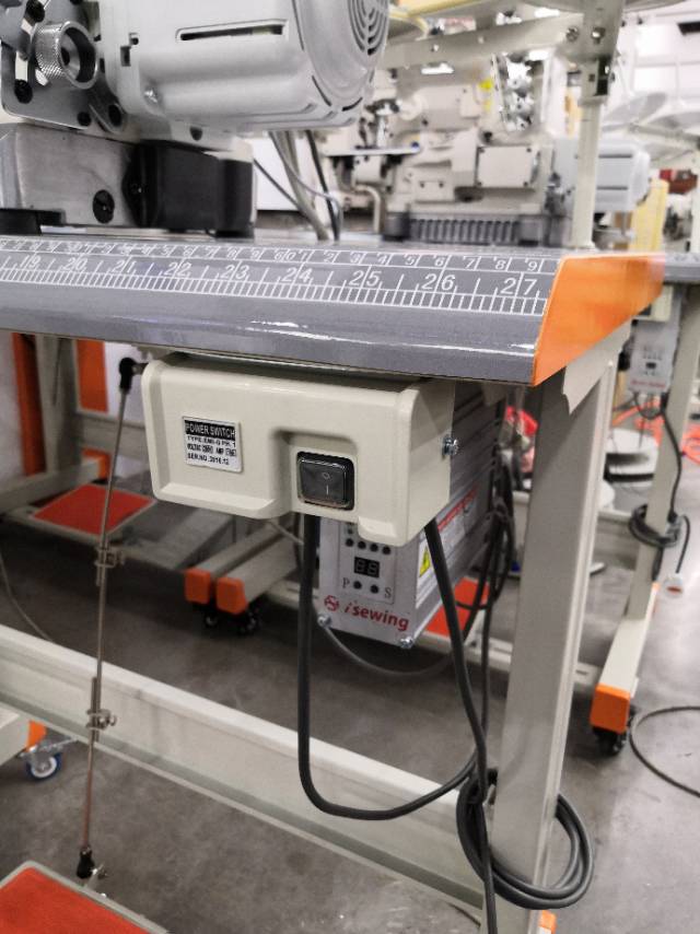 飞马牌小方头高速包缝机W600PC细节图